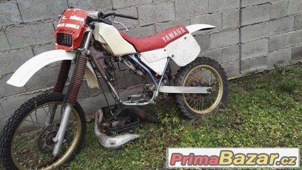 Yamaha Enduro Cross