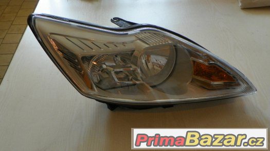 Přední světlo na Ford focus Přední světlo na Ford focus