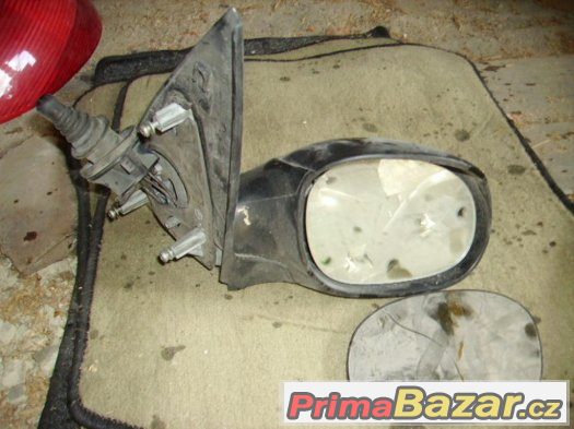 Peugeot 206 - zrcátko Peugeot 206 - zrcátko