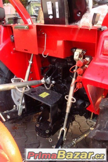 Traktor Dong Feng 404 G2 CRONIMO na SPZ, 40 Hp