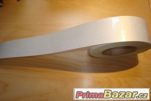 Výstražná reflexní samolepící páska DxŠ 40 m x 5 cm