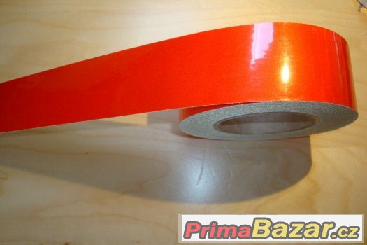 Výstražná reflexní samolepící páska DxŠ 40 m x 5 cm