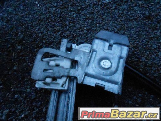 Prodám na Š Octavia I mechanismus stahování okna PP Prodám na Š Octavia I mechanismus stahování okna PP