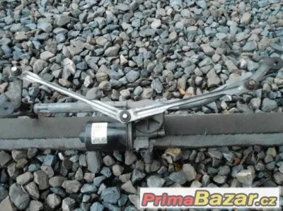 Prodám na Fiat Punto II mechanismus předních stěračů