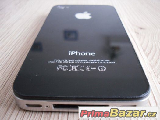 Apple Iphone 4S Black,16GB, top stav, komplet.
