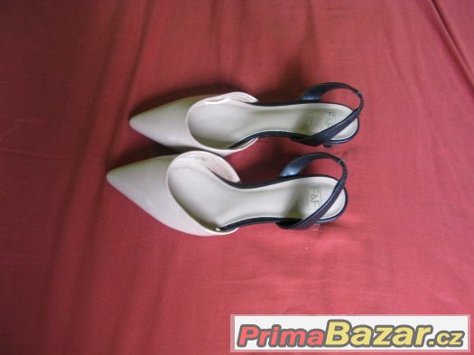 Dámské dívčí letní lakové boty bez paty, modní vel. 38