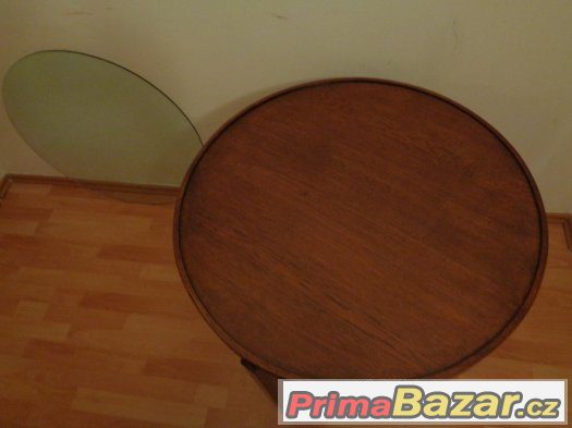 stolek Halabala se vsazeným sklem v krásném původním stavu