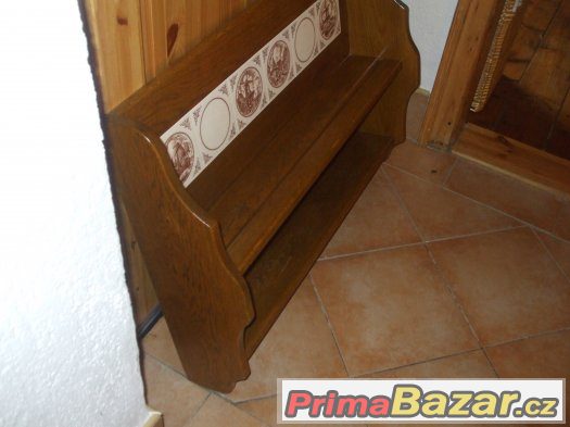 nádherná police s dlažbou nádherná police s dlažbou