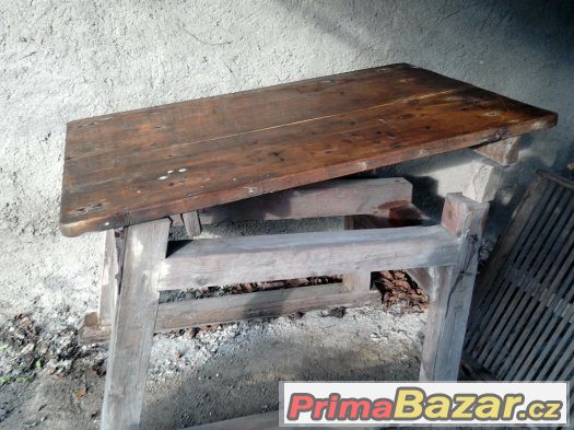 Starý řeznický stůl