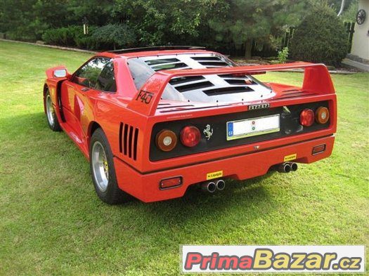 FERRARI F40 REPLIKA