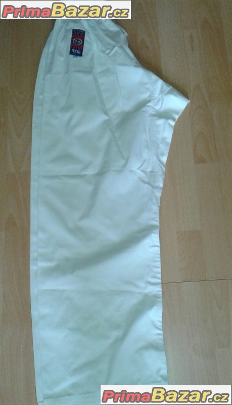 karate kimono ITAKI velikost 7/200 doprava zdarma nové karate kimono ITAKI velikost 7/200 doprava zdarma nové