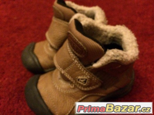 KEEN - zimní s kožichem vel. 26 KEEN - zimní s kožichem vel. 26