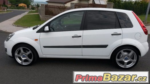 Ford Fiesta 1.4 TDCi - 50kW, ALU17, serviska, TOPka