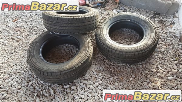 3xpneu Michelin Agilis 215/70 r15C 109/107 S AT 65 PSI