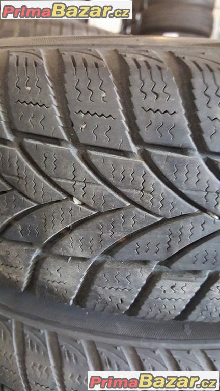 Plechove disky   5x100 5jx14 et35 pneu Maxxis 165/70 r14 85T