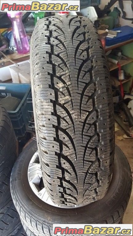 1xpneu Pirelli  Winter Chrono 175/70 r14 C dot2011