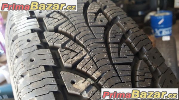 1xpneu Pirelli  Winter Chrono 175/70 r14 C dot2011