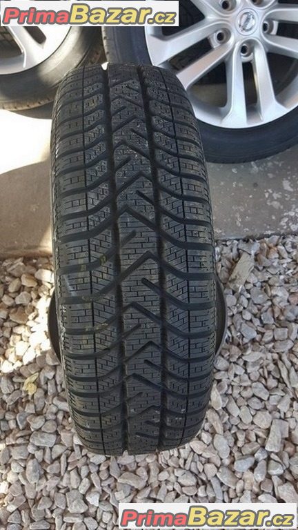 1xnova pneu Pirelli SnowControl 175/60 r15 81T