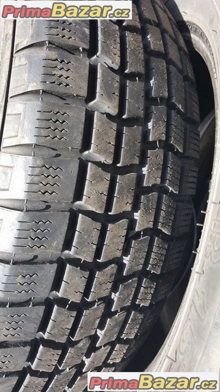 Pneu Trayal T-200 195/65 r15 91T zet