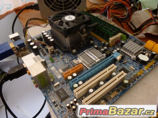 ZAKLAD PC - PHENOM II X4 840 + 8GB DDR2 + MB GIGABYTE 690G