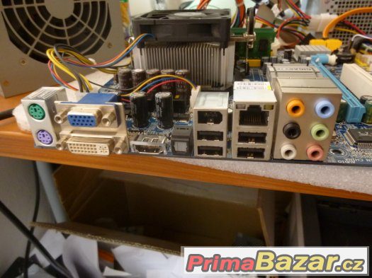 ZAKLAD PC - PHENOM II X4 840 + 8GB DDR2 + MB GIGABYTE 690G