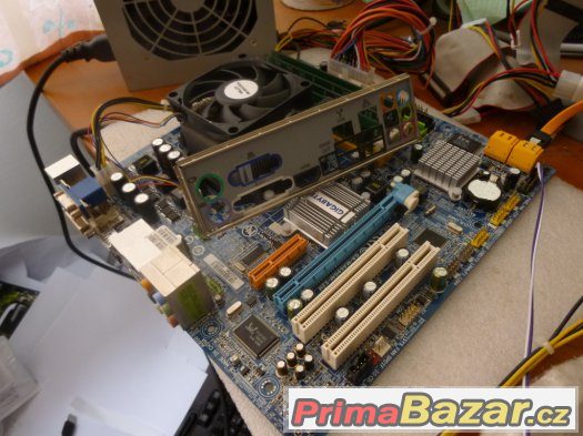 ZAKLAD PC - PHENOM II X4 840 + 8GB DDR2 + MB GIGABYTE 690G