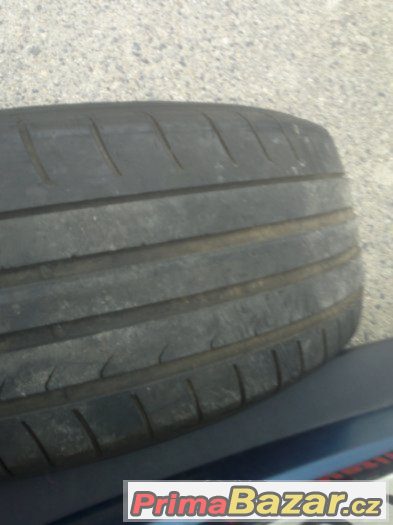 Pneu  235 / 65 R 17