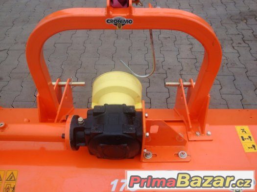 Robustní mulčovač BCT-175 za traktor od 50 Hp, drtič trávy Robustní mulčovač BCT-175 za traktor od 50 Hp, drtič trávy