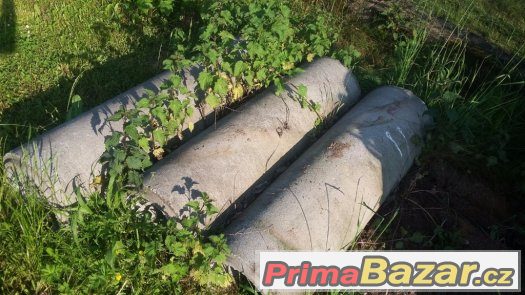 Betonové roury o délce 125cm, vnějším průměru 38cm