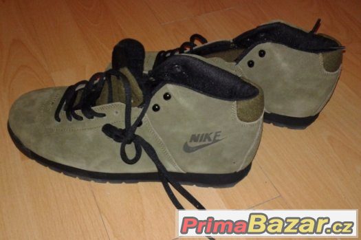 outdoorové boty Nike kotníkové vel. 44 EU