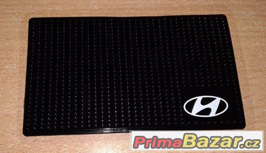 protiskluzová podložka Hyundai 150 X 90 X 3mm doprava zdarma