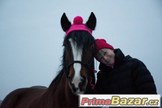 Nabízím ručně pletené kulíšky pro koně a jezdce Nabízím ručně pletené kulíšky pro koně a jezdce