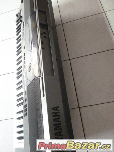 Klávesy Yamaha PSR E443(Zár. 21.3.18)