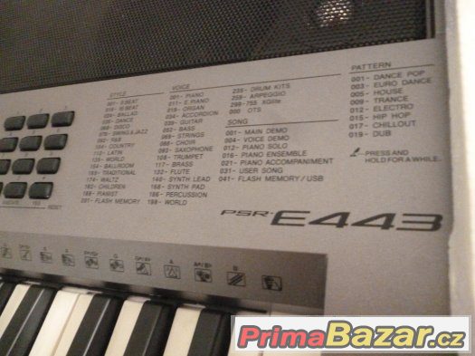 Klávesy Yamaha PSR E443(Zár. 21.3.18)