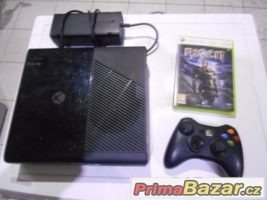 Konzole Xbox 360 E 360® 4GB+Hra