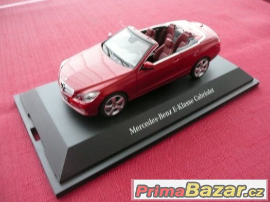 Mercedes Benz E-Klasse Cabriolet, červený, nový 1:43