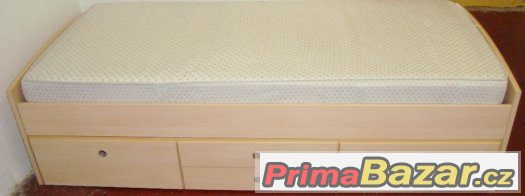 postel-se-suplaty-rost-matrace-90x200