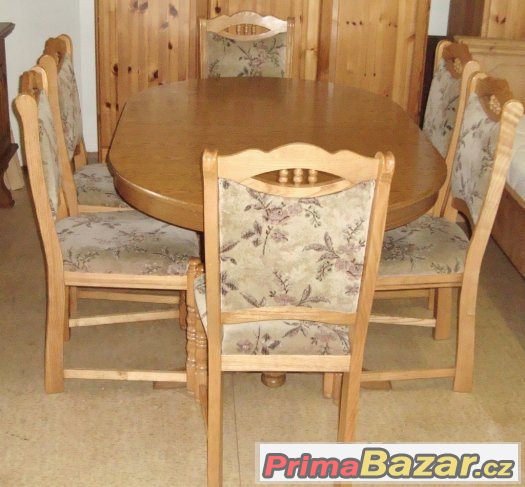 Rustikální jídelní stůl +6 ks. židlí z masivu - výborný stav