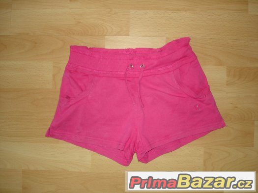 divci-bavlnene-kratasy-vel-134-cm