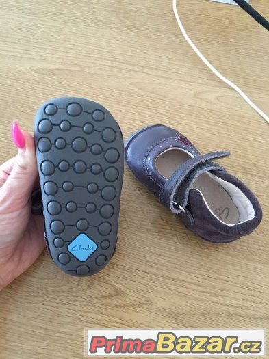 Kožené boticky Clarks NOVE Kožené boticky Clarks NOVE