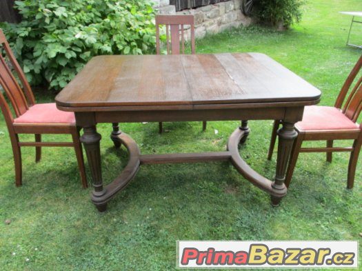 Starožitný stůl a židle