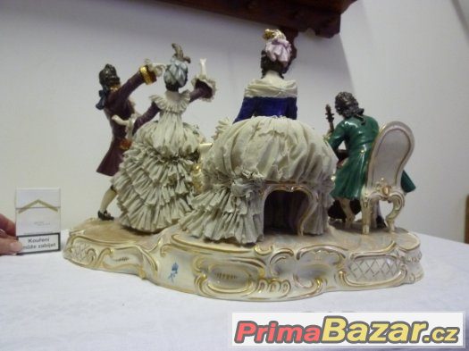 Porcelánová socha Porcelánová socha