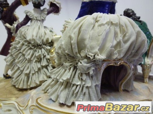 Porcelánová socha Porcelánová socha