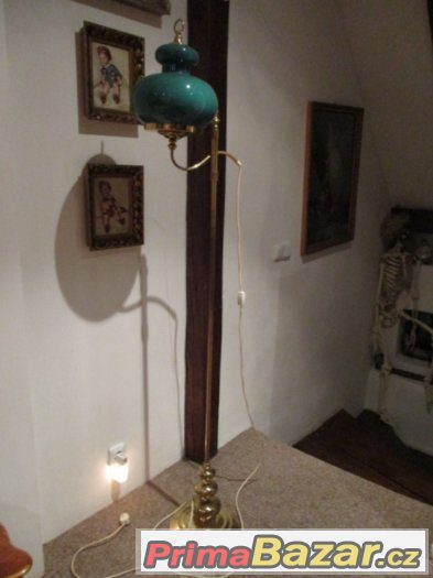 Mosazná lampa
