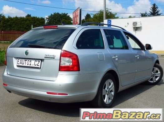 ŠKODA OCTAVIA COMBI TDI 77kW NAVI MULTIFUNKČNÍ VOLANT HF+BT