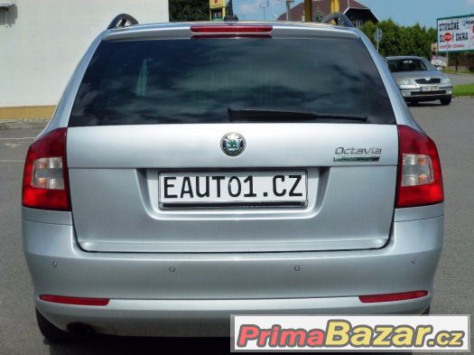 ŠKODA OCTAVIA COMBI TDI 77kW NAVI MULTIFUNKČNÍ VOLANT HF+BT