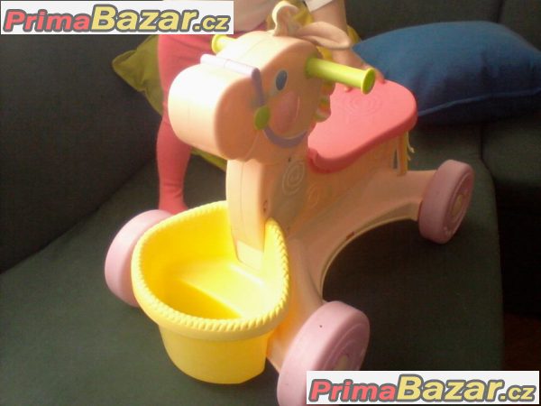 Odrážedlo Fisher Price