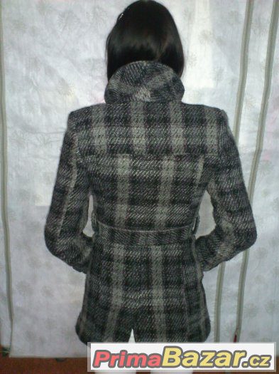 Dámský zimní kabát z Orsay vel. M