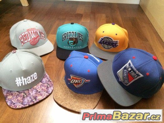 snapbacks