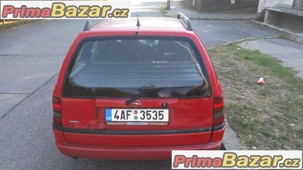 opel astra f 1,6  kombi rok 1997